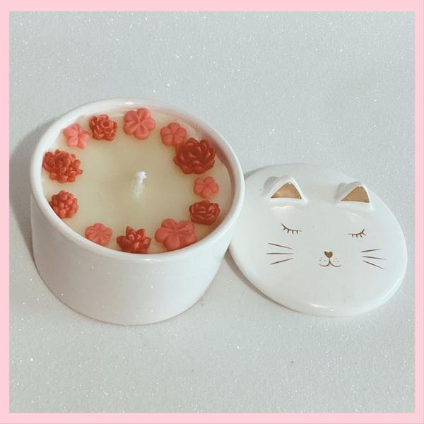 Imagem de Vela Aromática de Pink Sunset modelo gato branco de porcelana/Vela Aromática 100g gato