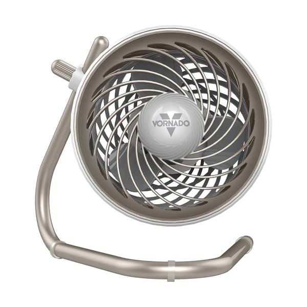 Imagem de Ventilador circulador de ar Vornado Pivot 6 polegadas e 3 velocidades Champagne