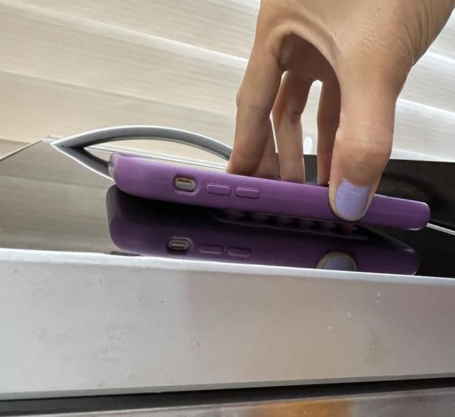 Ventosa Celular Suporte Case Tiktok Viral For Creators Red - Ventosas Lugui Imagem de Ventosa Celular Suporte Case Tiktok Viral For Creators Red