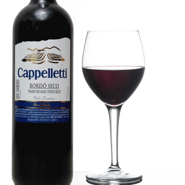 Imagem de Vinho Bordô Seco 750ml Cappelletti