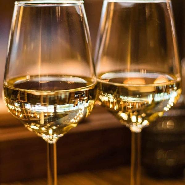 Vinho Tarapacá Linha Cosecha Chileno Tinto Branco 750ml - Tarapaca Imagem de Vinho Tarapacá Linha Cosecha Chileno Tinto Branco 750ml