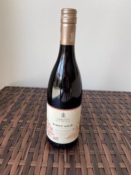 Vinho Tinto Frances Abbotts E Delaunay Pinot Noir 2018 750Ml Imagem de Vinho Tinto Frances Abbotts E Delaunay Pinot Noir 2018 750Ml