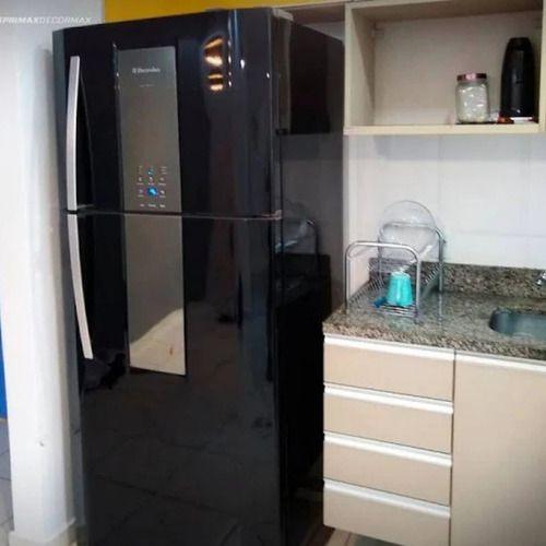 Vinil Adesivo Preto Brilho Laca Moveis Decoração 3m x 50cm - BW Adesivos Imagem de Vinil Adesivo Preto Brilho Laca Moveis Decoração 3m x 50cm