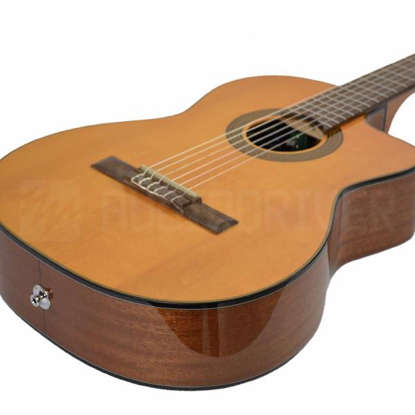 Imagem de Violão Takamine Clássico Elétrico Nylon GC3CE com Cutway e Tampo Maciço