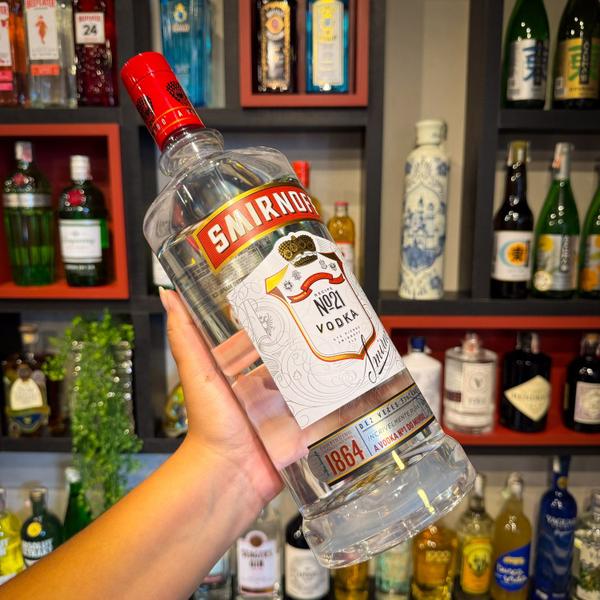 Imagem de Vodka Destilada Smirnoff 1,75l