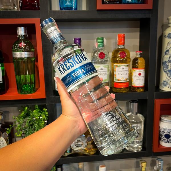 Vodka Kreskova Premium Celebrate 1L Imagem de Vodka Kreskova Premium Celebrate 1L