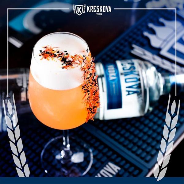 Vodka Kreskova Premium Celebrate 1L Imagem de Vodka Kreskova Premium Celebrate 1L