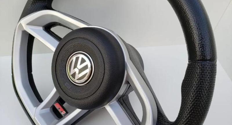 Imagem de Volante Golf Gti P/ Gol Bola G2 / G3 / G4 + Cubo