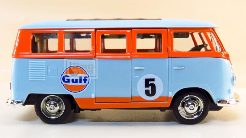 Imagem de Volkswagen T1 Kombi Gulf - Som e Luz - 1/30 - CCA