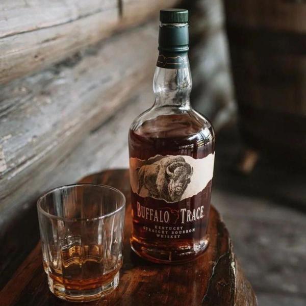 Imagem de Whisky Buffalo Trace Kentucky Straight Bourbon 750ml