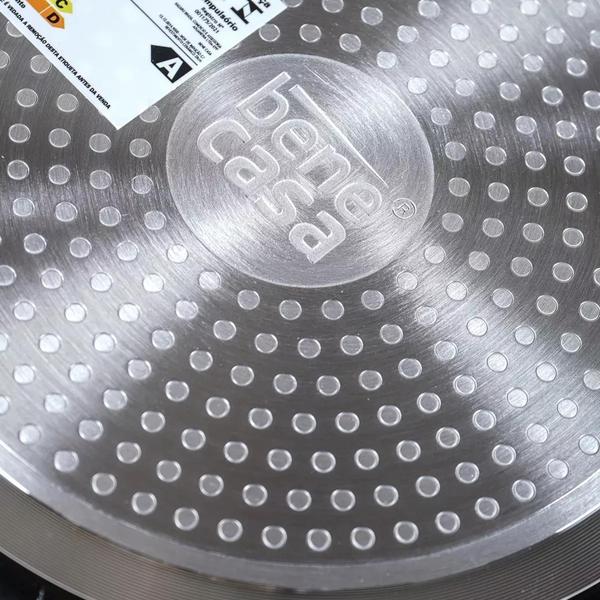 Wok Indução 28cm Antiaderente Revestimento Cerâmico - Bene Casa Imagem de Wok Indução 28cm Antiaderente Revestimento Cerâmico
