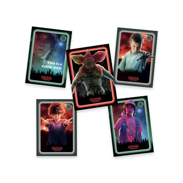 Imagem de Wonder Box Stranger Things - 65 Cards, 5 Cards XXL, Posters e Figurinhas - Panini