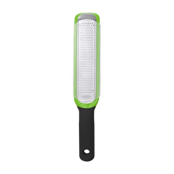 Imagem de Zester e ralador OXO Good Grips gravados em verde