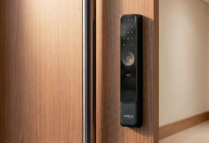 Fechadura dig mfd7001d s/ macaneta senha/tag/bio intelbras