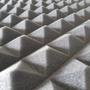Imagem de 2 Placas Espuma Acústica Pirâmide 50x50x3,5cm Antichama (0,5m²)