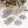 Imagem de 30PCS Natal Glitter Snowflake Ornamentos Plástico Flocos de Neve Ornamentos-Decorações da árvore de Natal, 4.7-inch (prata)