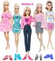 Imagem de 5 Conjuntos de roupas + 5 pares de sapatos para Barbie