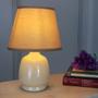 Imagem de Abajur de Quarto Bege Com Cúpula - Luminária de Mesa