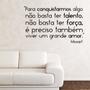 Imagem de Adesivo de Parede Frase - Viver um Grande Amor - 004frm