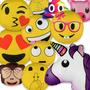 Imagem de Almofada emoji estampado 34x34 cm com zíper envergonhado