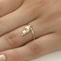Imagem de Anel com pingente de menina filha pendurado ouro 18k