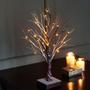 Imagem de Árvore de Natal Iluminada com Neve Artificial - 45cm, 24 LEDs e Temporizador