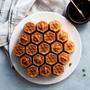Imagem de Assadeira Nordic Ware para Pão - Design em Favo de Mel com Revestimento Dourado