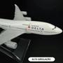 Imagem de Avião Boeing Airbus Delta B747 - Modelo de Metal em Miniatura (Escala 1:400)