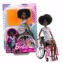 Imagem de Barbie Filme Boneca Cadeira De Rodas Negra Fahionista Mattel