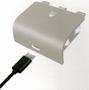 Imagem de Bateria Recarregável Branca Compatível Com Xbox Series Kit C/ Bateria Branca 1200 mAh + Cabo USB-C