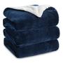 Imagem de Bedsure Sherpa Fleece King Size Blanket for Bed - Navy Blue Thick Fuzzy Warm Warm Big Blankets King Size, 108x90 Polegadas