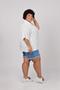 Imagem de Blusa com gola e decote em V branca Plus Size