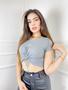 Imagem de Blusa Cropped canelado manga curta gola rasa decote nozinho feminino modelo