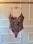 Imagem de Body New Print - Alcinha com Aro com Detalhes em Rosa Chiclete - Oncinha