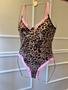 Imagem de Body New Print - Alcinha com Aro com Detalhes em Rosa Chiclete - Oncinha