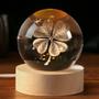 Imagem de Bola de cristal IFOLAINA 3D, trevo de quatro folhas, 60 mm com base