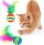Imagem de Bolinha com Penas Brinquedo Interativo para Gatos com Pena Colorida Antiestrese Macio Atóxico