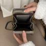 Imagem de Bolsa de Mão Clutch Blogueira Celular Baguete Moda Carteira Tendencia Festa Elegante Estilosa Oferta Linda