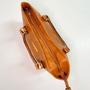 Imagem de Bolsa de mão e ombro transversal feminina detalhes relevo escama de peixe