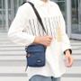 Imagem de Bolsa Mensageiro Masculina Casual Oxford - Pequena com Zíper e Alça Lateral