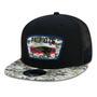 Imagem de BONE 9FIFTY TRUCKER NEW ENGLAND PATRIOTS SALUTE TO SERVICE NFL SNAPBACK ABA RETA PRETO ABA RETA SNAPBACK PRETO New Era