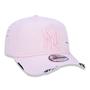 Imagem de BONE 9FORTY A-FRAME DESTROYED MLB NEW YORK YANKEES ROSA ABA CURVA STRAPBACK ROSA New Era