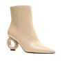 Imagem de Bota Couro Off White Cano Curto Cecconello 2376001-2