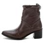 Imagem de Bota Feminina Cano Curto Slouchy Em Couro