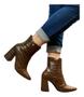 Imagem de Bota Feminina Western Croco Bico Fino Cano Curto Salto Bloco Geométrico Triangular