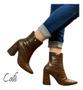 Imagem de Bota Feminina Western Croco Bico Fino Cano Curto Salto Bloco Geométrico Triangular