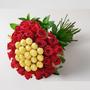 Imagem de Buquê de30 Rosas vermelhas 24 Bombons Ferrero Rocher
