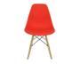 Imagem de Cadeira decorativa assento em pp na cor vermelho,base estilo eiffel  madeira,