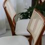 Imagem de Cadeiras Madeira Maciça com Telinha - Zara - Requinte Salas