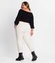 Imagem de Calça Feminina Plus Size Em Moletinho Secret Glam Off White